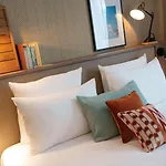 Novotel Airport 4*