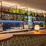 Novotel Airport Hotel Nice