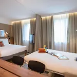 Hotel Novotel Airport 4*