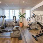 Hotel Novotel Airport 4*
