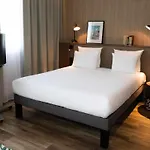 Novotel Airport Hotel 4*