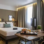 Novotel Airport Szálloda 4*