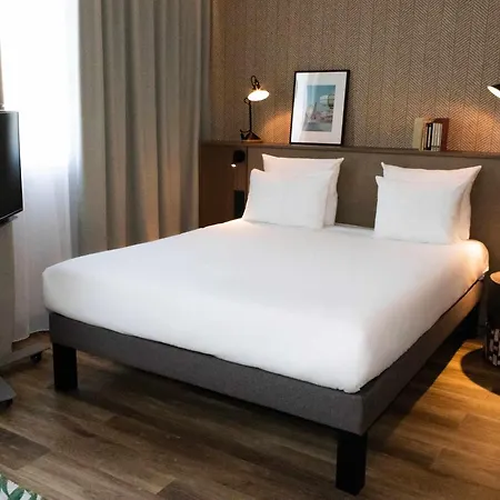 尼斯机场诺富特套房酒店 酒店 4*