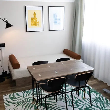 酒店 尼斯机场诺富特套房酒店 4*