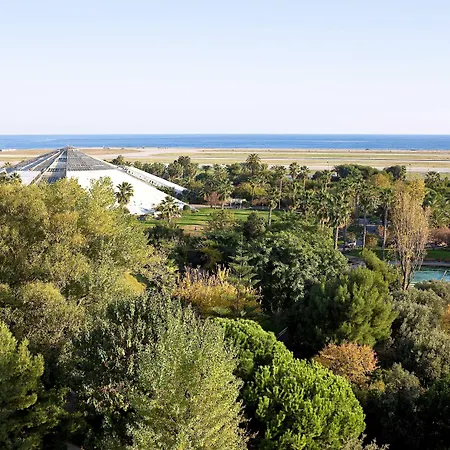 尼斯机场诺富特套房酒店 酒店