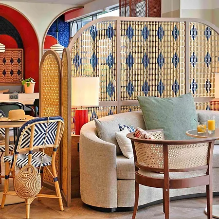 尼斯机场诺富特套房酒店