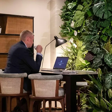 Novotel Airport Hotel Nizza