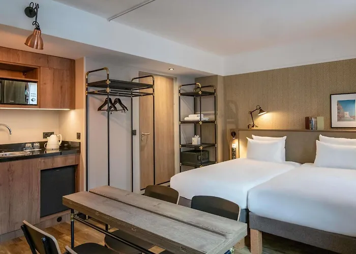 Hotel Novotel Airport