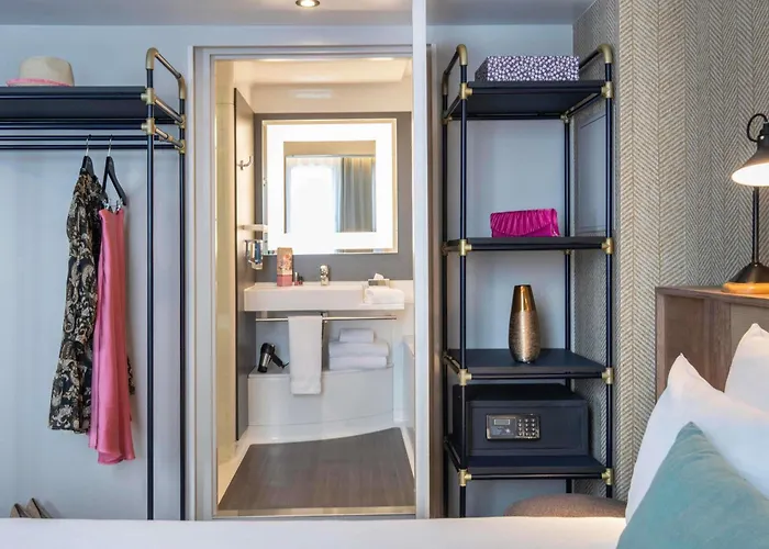 Novotel Airport 4* Niza