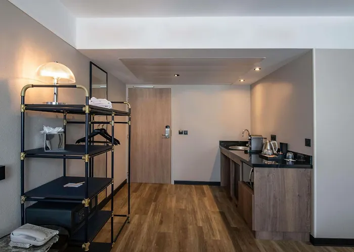 Hotel Novotel Airport