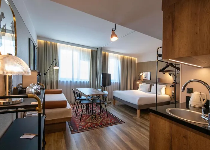 Novotel Airport 4* Niza