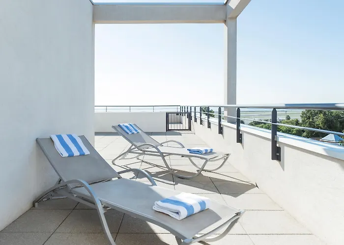 Novotel Airport 4* Niza