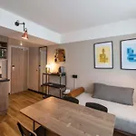 Novotel Airport Hotel 4*