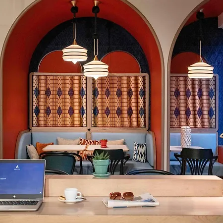 Ξενοδοχείο Novotel Airport 4*