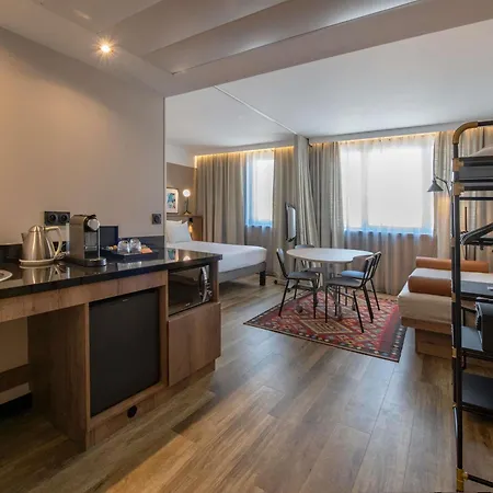 Hotel Novotel Airport